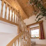 Alpina Apartman *