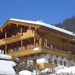 Apartman Alpina *