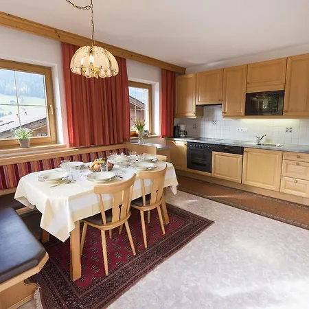 Alpina Apartment *