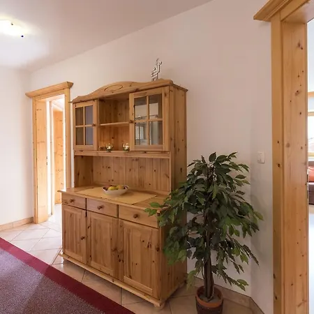 Alpina Apartment *