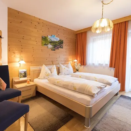 Alpina Apartment *
