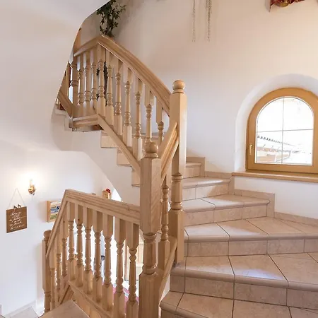 Alpina Apartment *